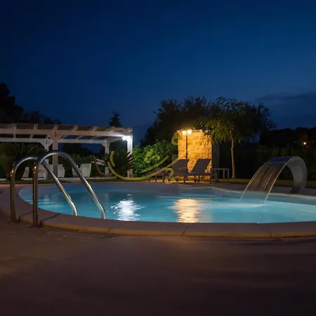 Villa Td Luna Trulli With Large Pool