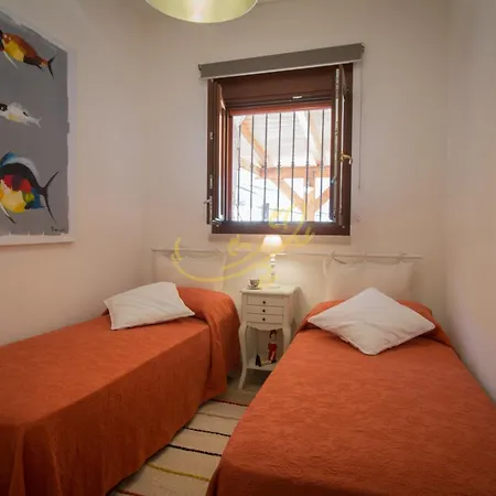 Td Luna Trulli With Large Pool * Castellana Grotte