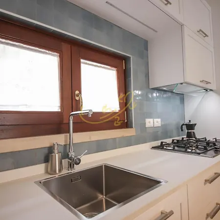 Td Luna Trulli With Large Pool *