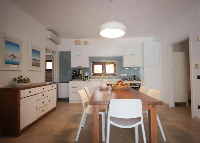 Villa Td Luna Trulli With Large Pool