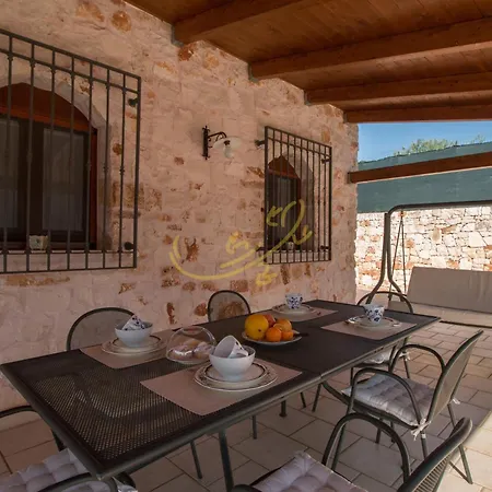Td Luna Trulli With Large Pool *