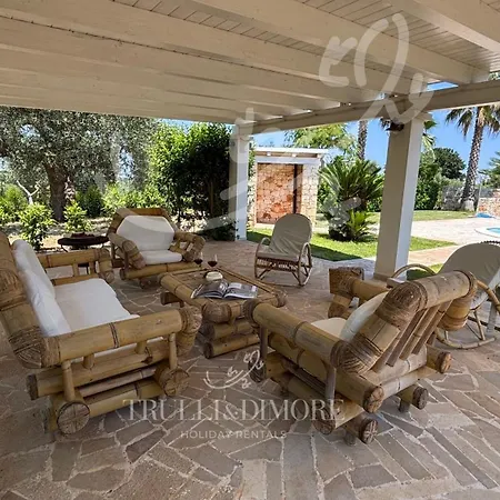Td Luna Trulli With Large Pool