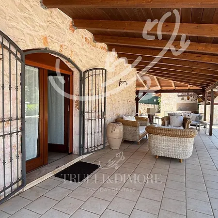 Td Luna Trulli With Large Pool