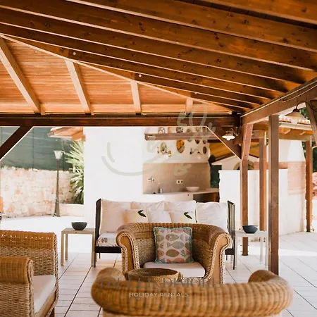 Td Luna Trulli With Large Pool Castellana Grotte